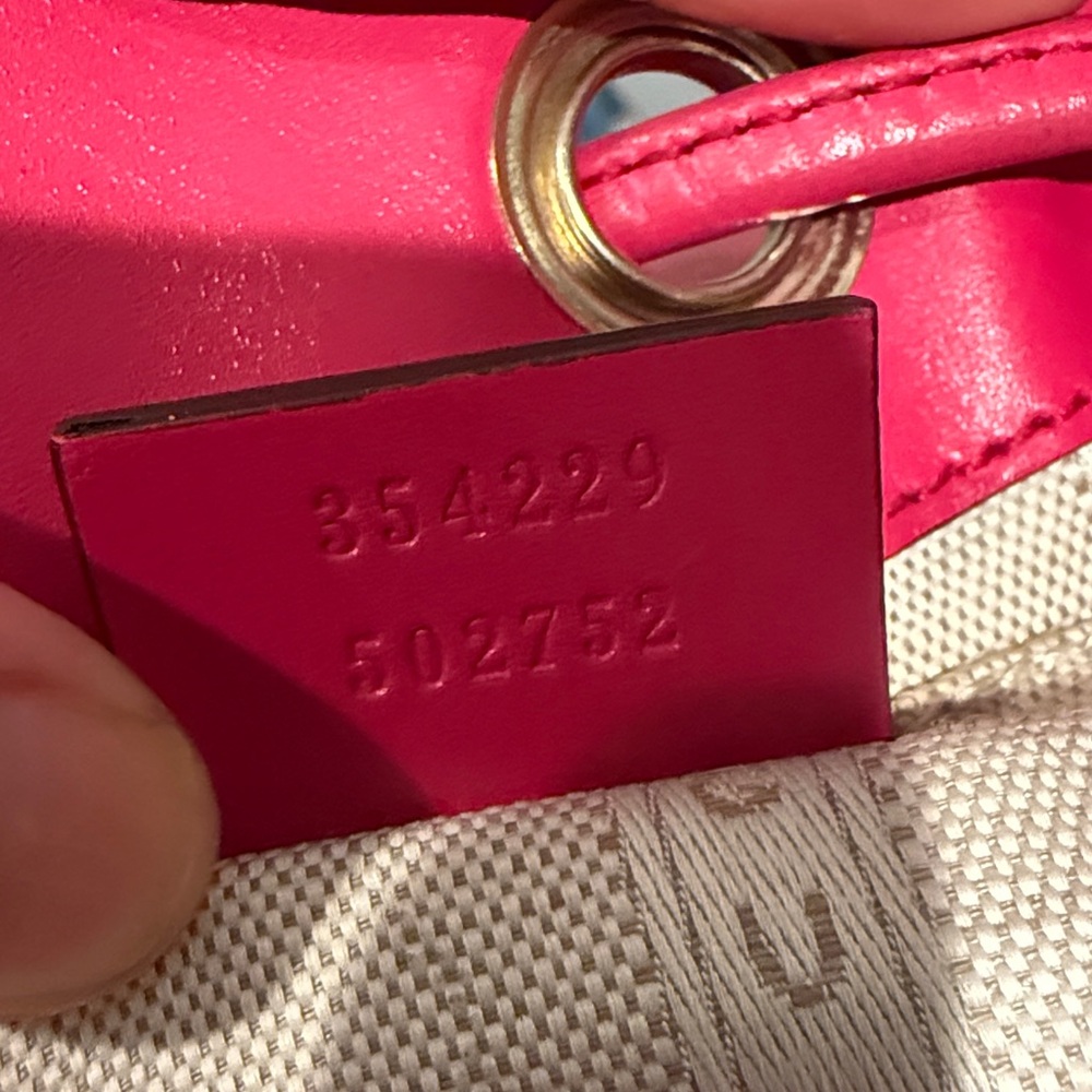 Gucci Drawstring Bucket Bag - Picture 10 of 10